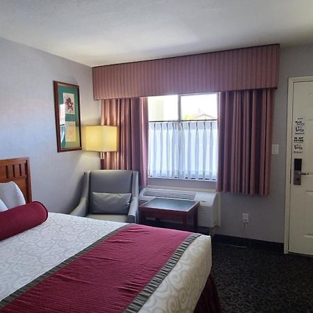 Dow Villa Motel Lone Pine Exterior photo